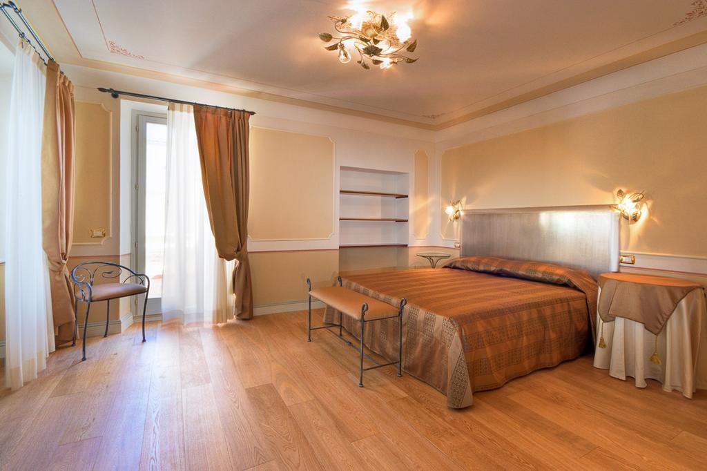 Il Vicolo Relais Bed and Breakfast Sirolo Rum bild