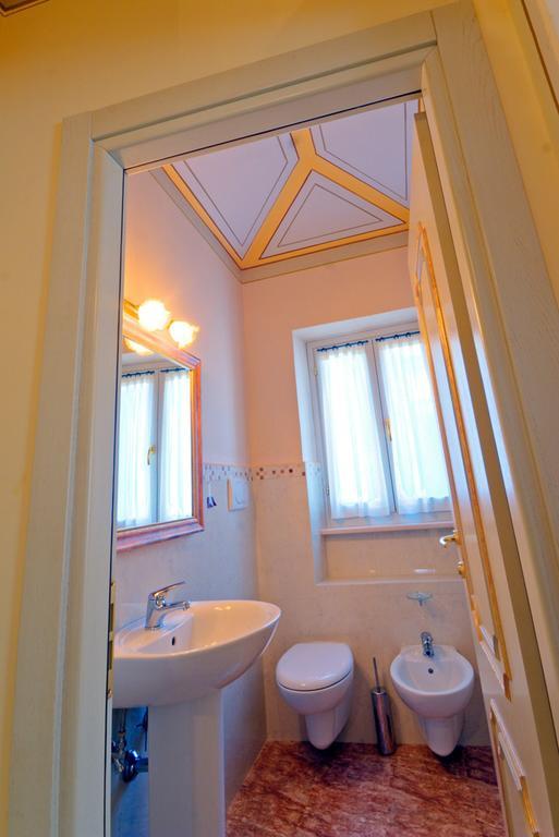 Il Vicolo Relais Bed and Breakfast Sirolo Rum bild